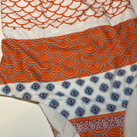 Women’s One Piece Cupshe swim suit, size large nwt - Picture 5 of 5